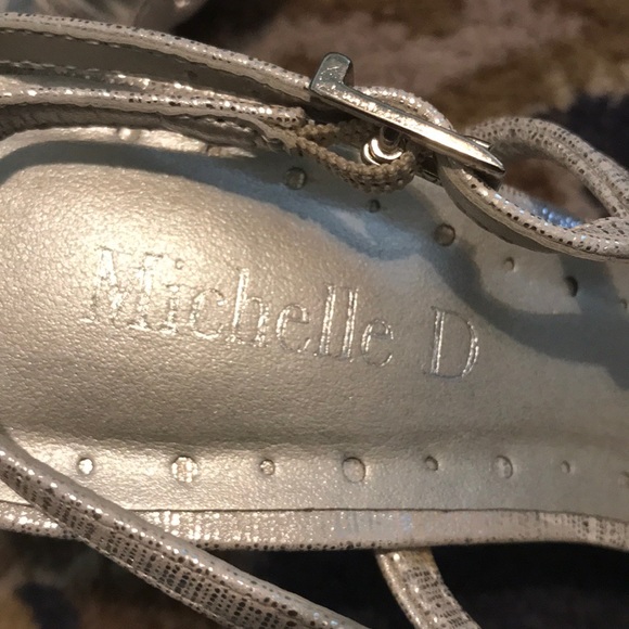 Women’s heels Like NEW! - Picture 5 of 6